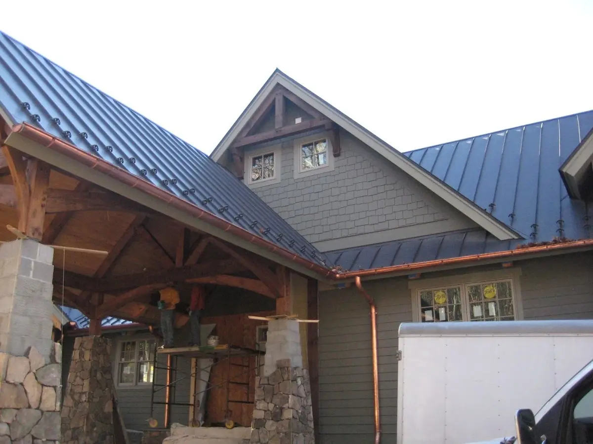 Craftsman Roofing team delivering quality roofing work in Raleigh-Ridge Park